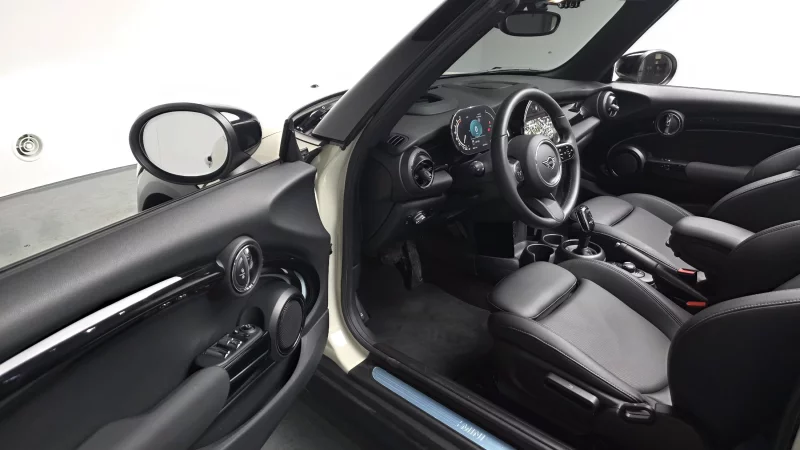 MINI Cooper Convertible