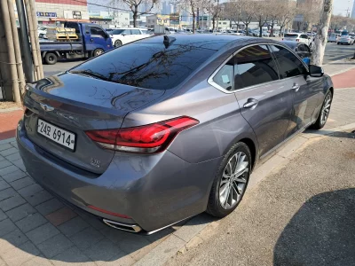 Hyundai Genesis