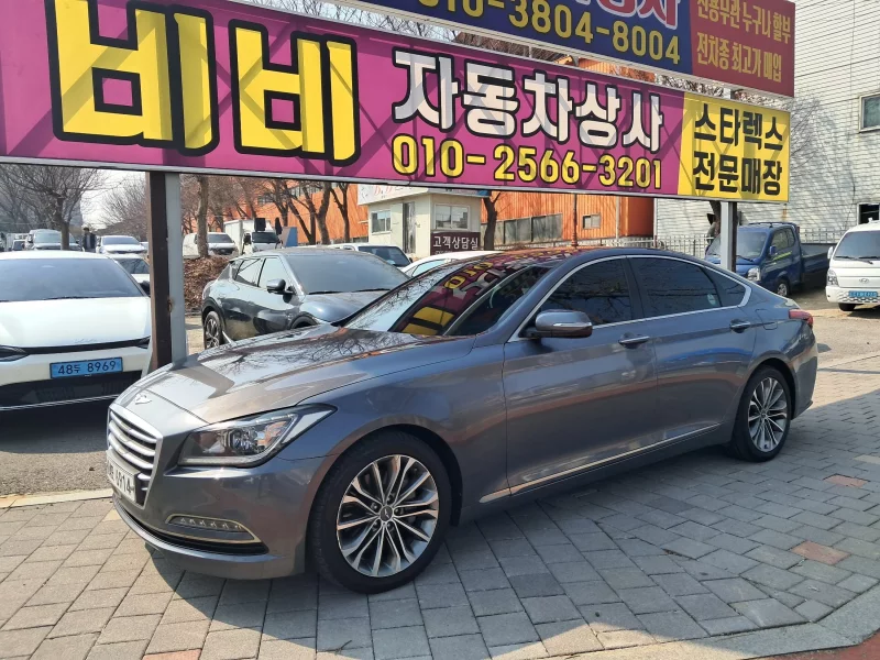 Hyundai Genesis