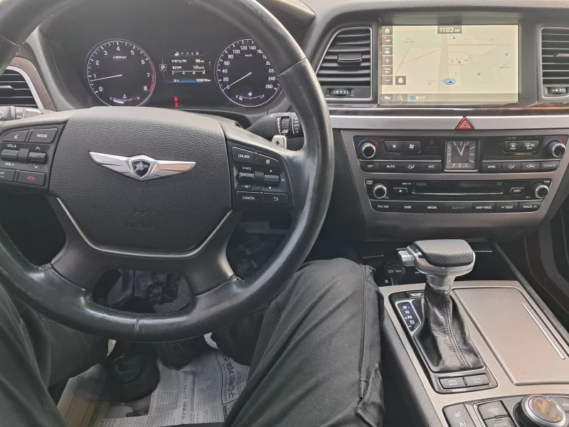 Hyundai Genesis