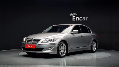 Hyundai Genesis