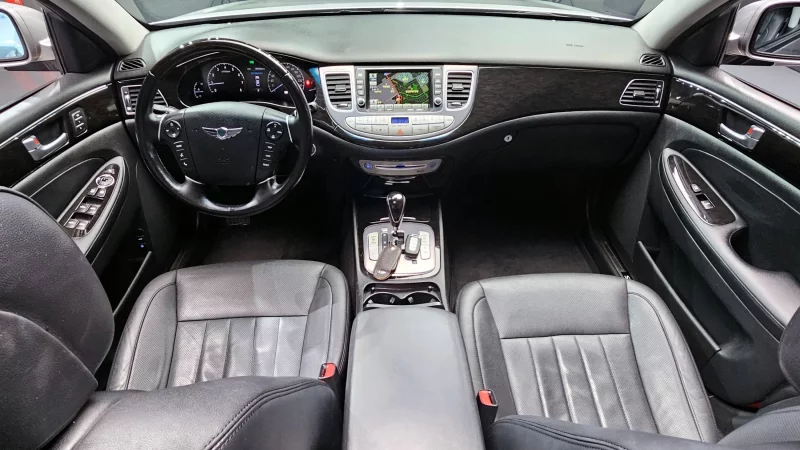 Hyundai Genesis