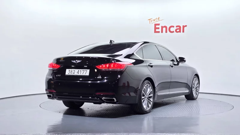 Hyundai Genesis