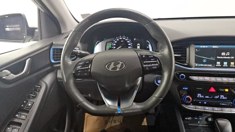 Hyundai Ioniq
