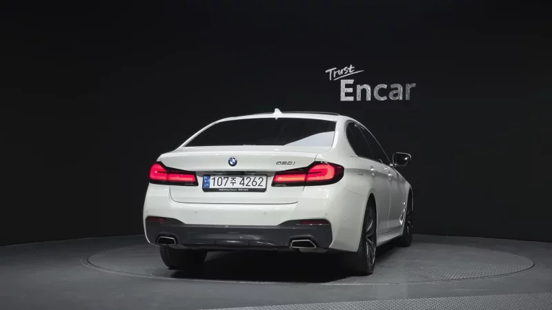 BMW 5-Series