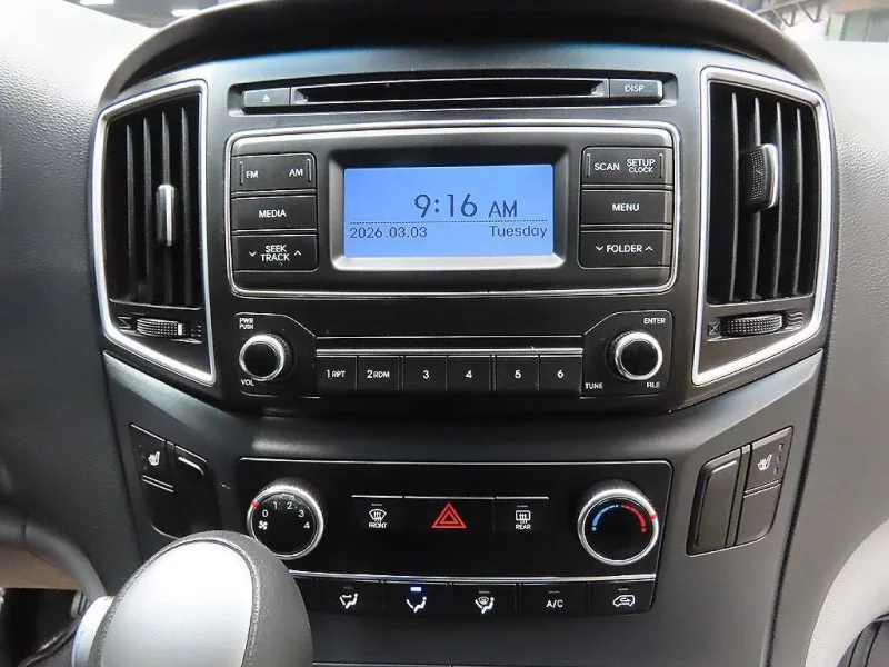 Hyundai Starex