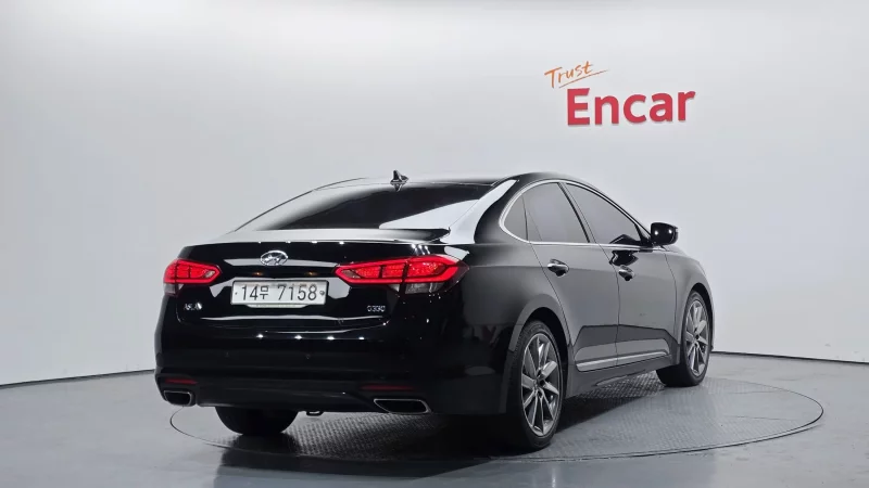 Hyundai Aslan