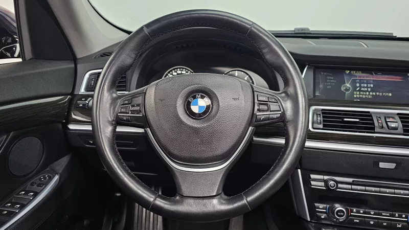 BMW 5-Series Gran Turismo