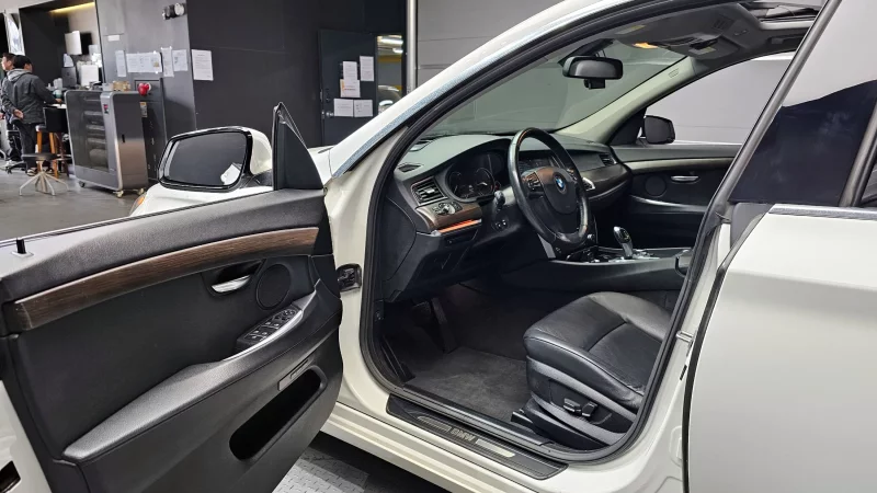 BMW 5-Series Gran Turismo