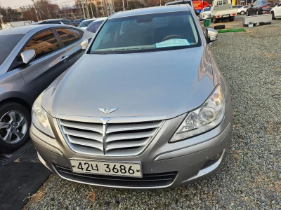 Hyundai Genesis