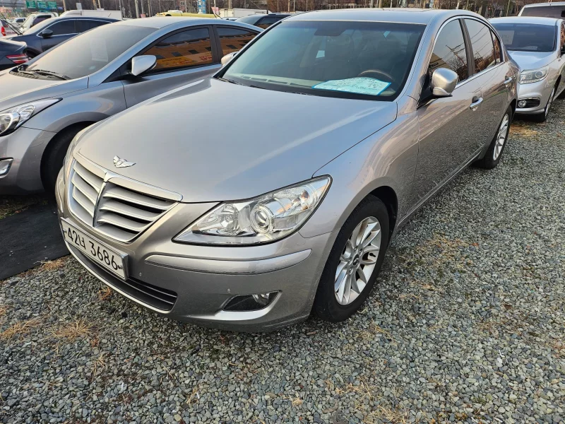 Hyundai Genesis