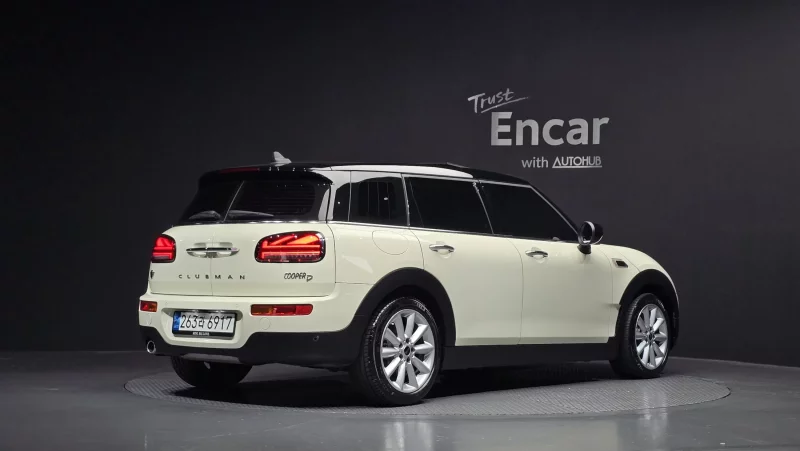 MINI Clubman