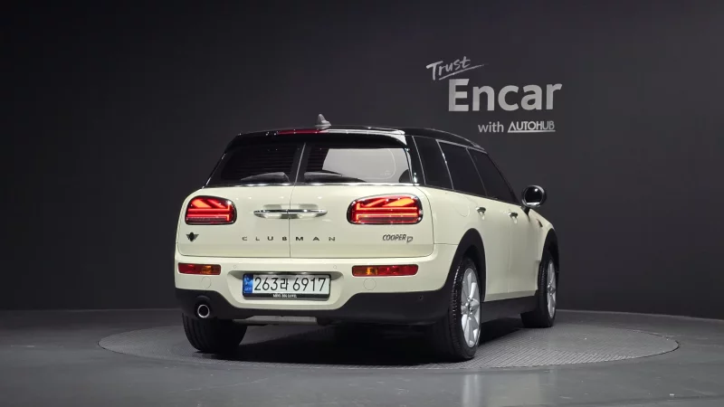 MINI Clubman