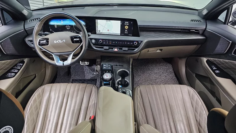 Kia K8