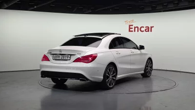 Mercedes-Benz CLA-Class