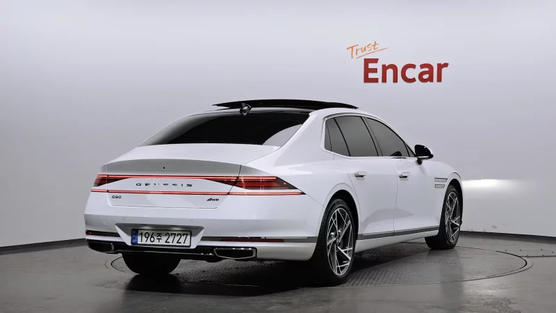 Genesis G90