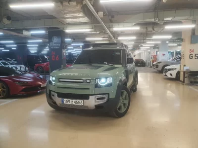 Land Rover DEFENDER