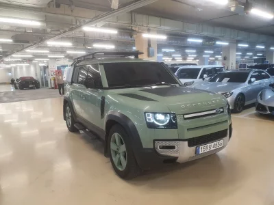Land Rover DEFENDER
