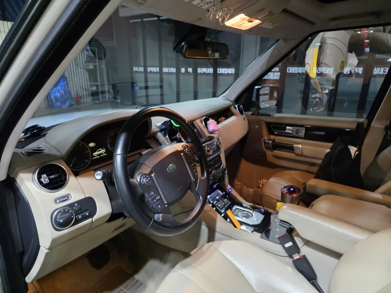 Land Rover DISCOVERY