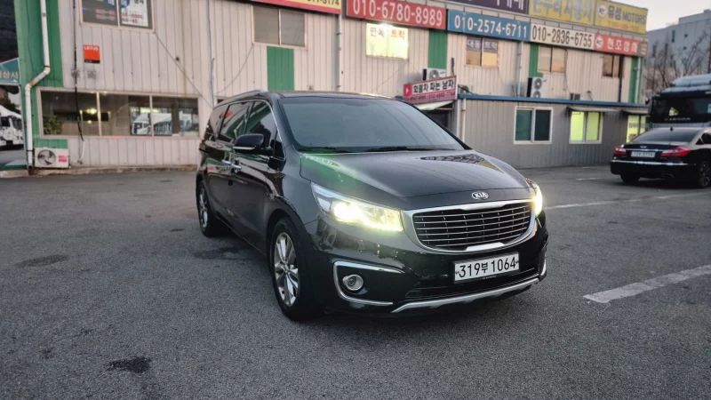 Kia Carnival