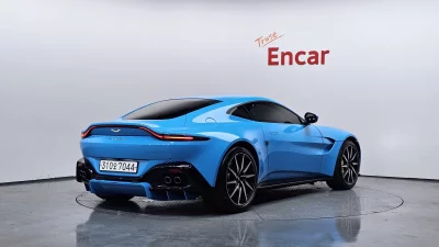 Aston Martin VANTAGE