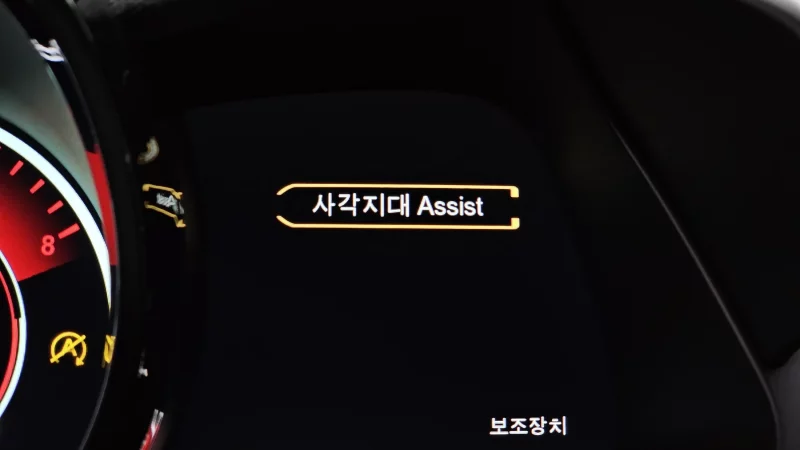 Aston Martin VANTAGE