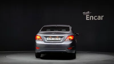 Hyundai Accent