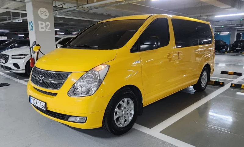 Hyundai Starex
