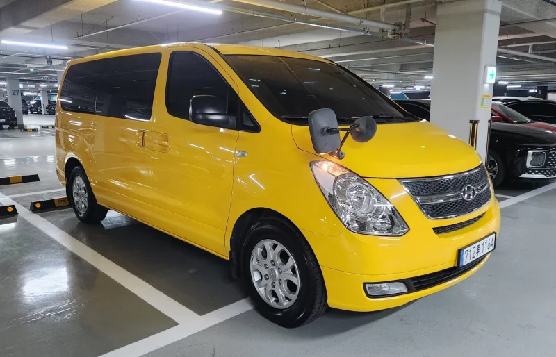 Hyundai Starex