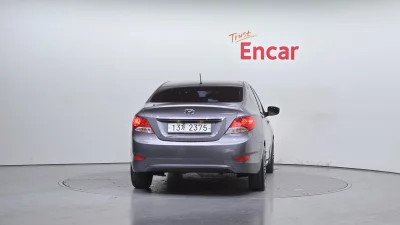Hyundai Accent