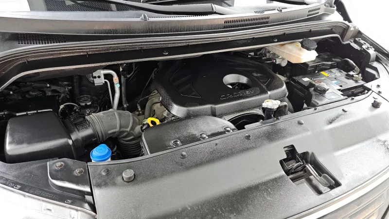 Hyundai Starex
