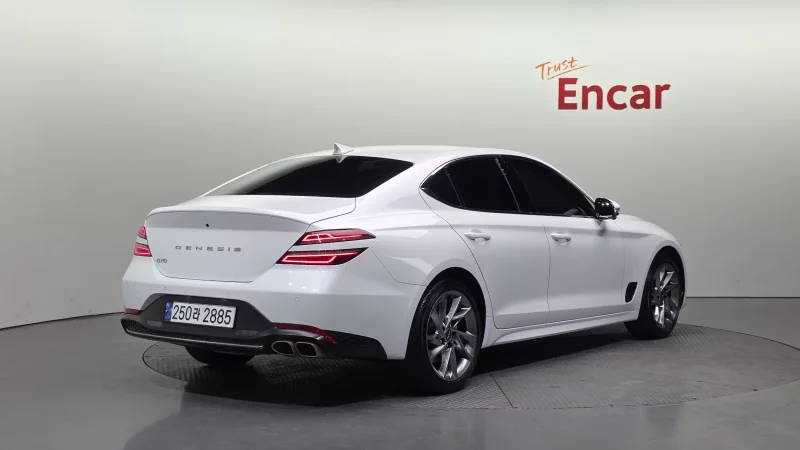 Genesis G70