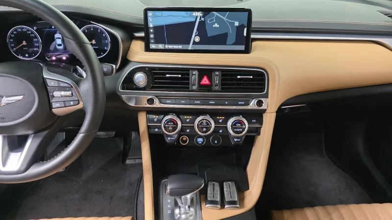 Genesis G70