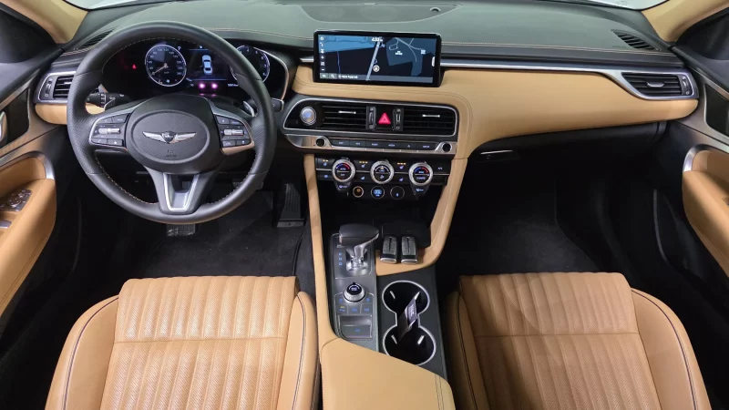 Genesis G70