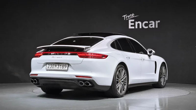 Porsche PANAMERA