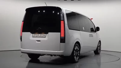 Hyundai Staria