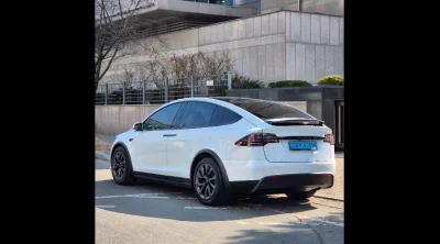 Tesla MODEL X