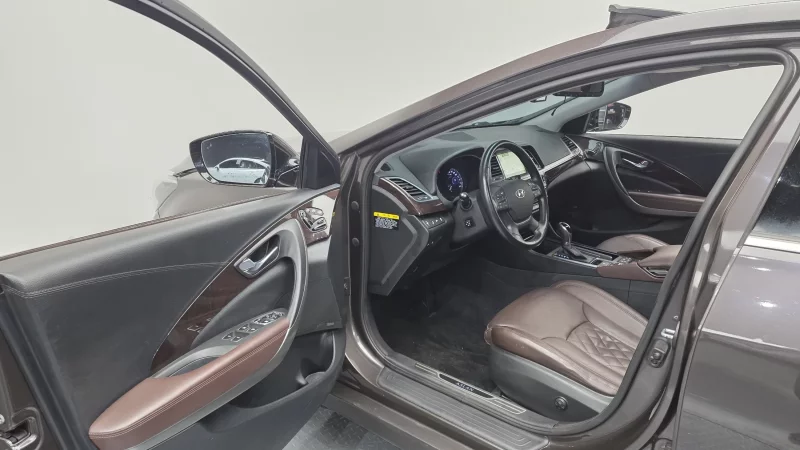 Hyundai Aslan