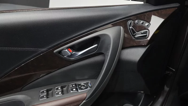 Hyundai Aslan