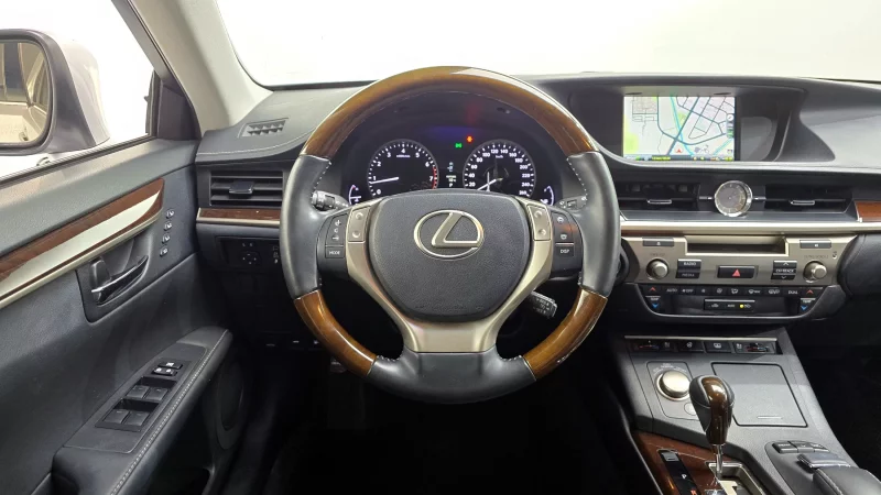 Lexus ES350