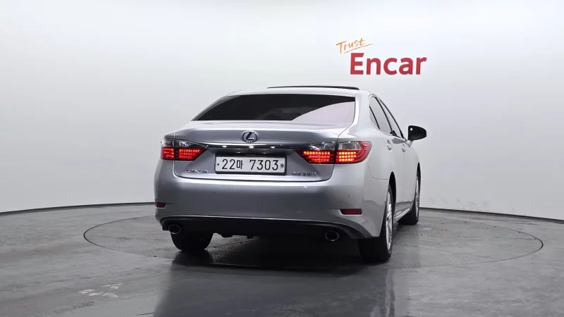 Lexus ES350