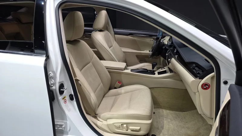Lexus ES350