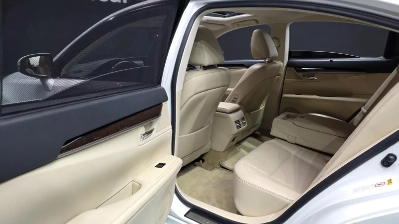 Lexus ES350