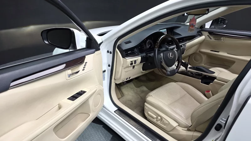 Lexus ES350
