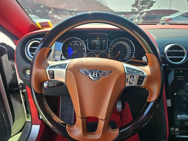 Bentley Continental GT