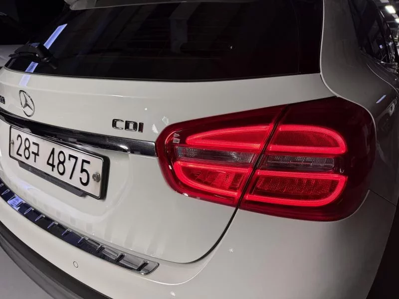 Mercedes-Benz GLA-Class