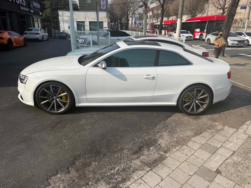 Audi RS5