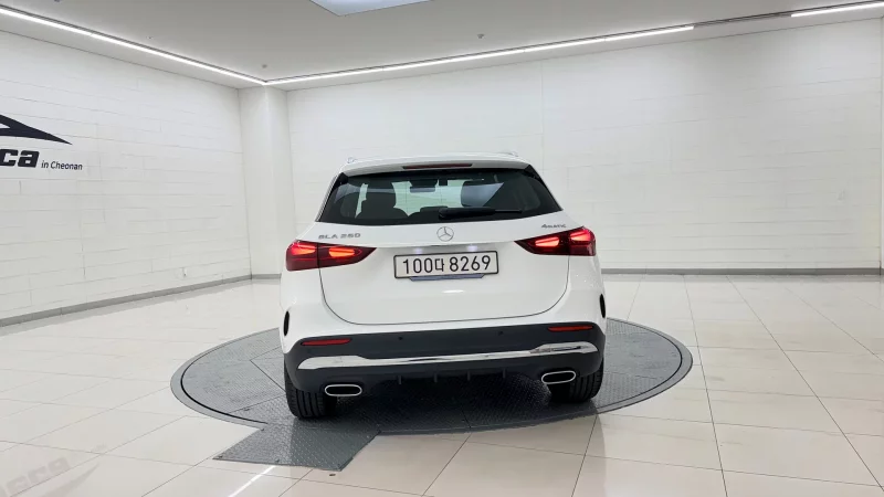 Mercedes-Benz GLA-Class