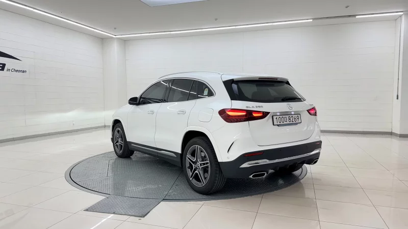 Mercedes-Benz GLA-Class
