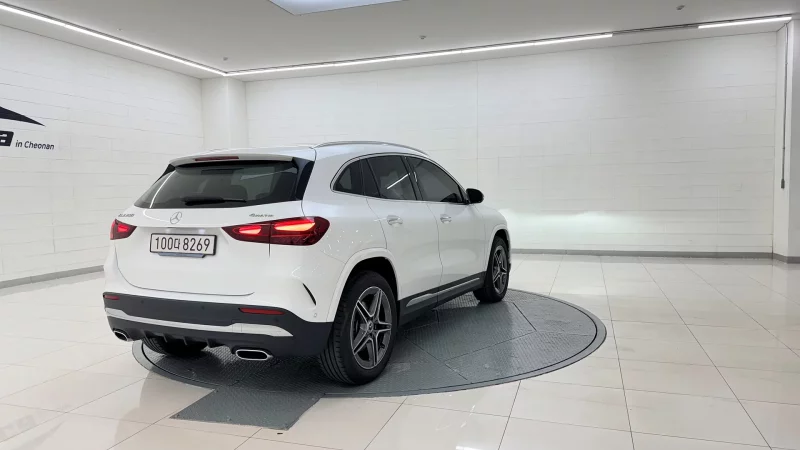 Mercedes-Benz GLA-Class